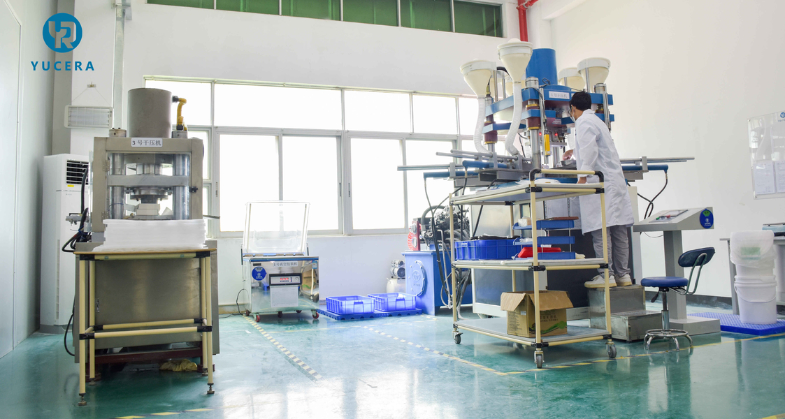 Shenzhen Yurucheng Dental Materials Co., Ltd 製造者の生産ライン