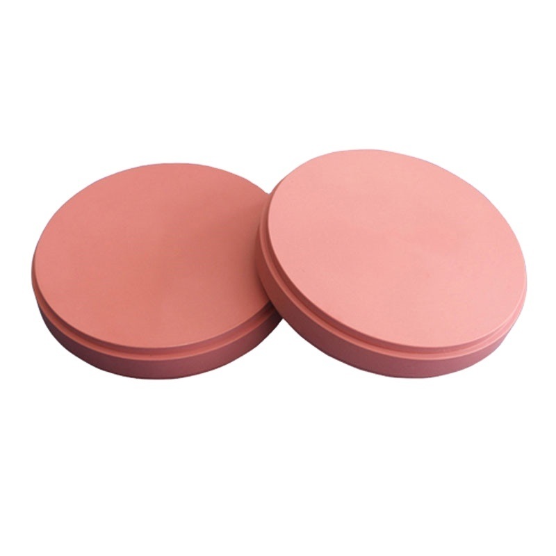 ユセラ プレミアム モノレイヤー PMMA (歯科用途向け)、透明で丈夫な歯科補綴物を提供