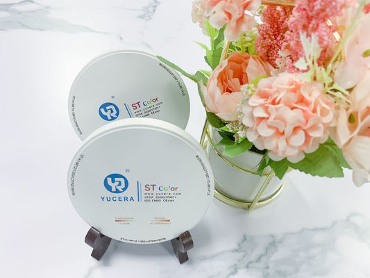 ST色は前にジルコニアのブロック歯科CAD CAMシステム歯科ジルコニアの陶磁器のブロックを影で覆った